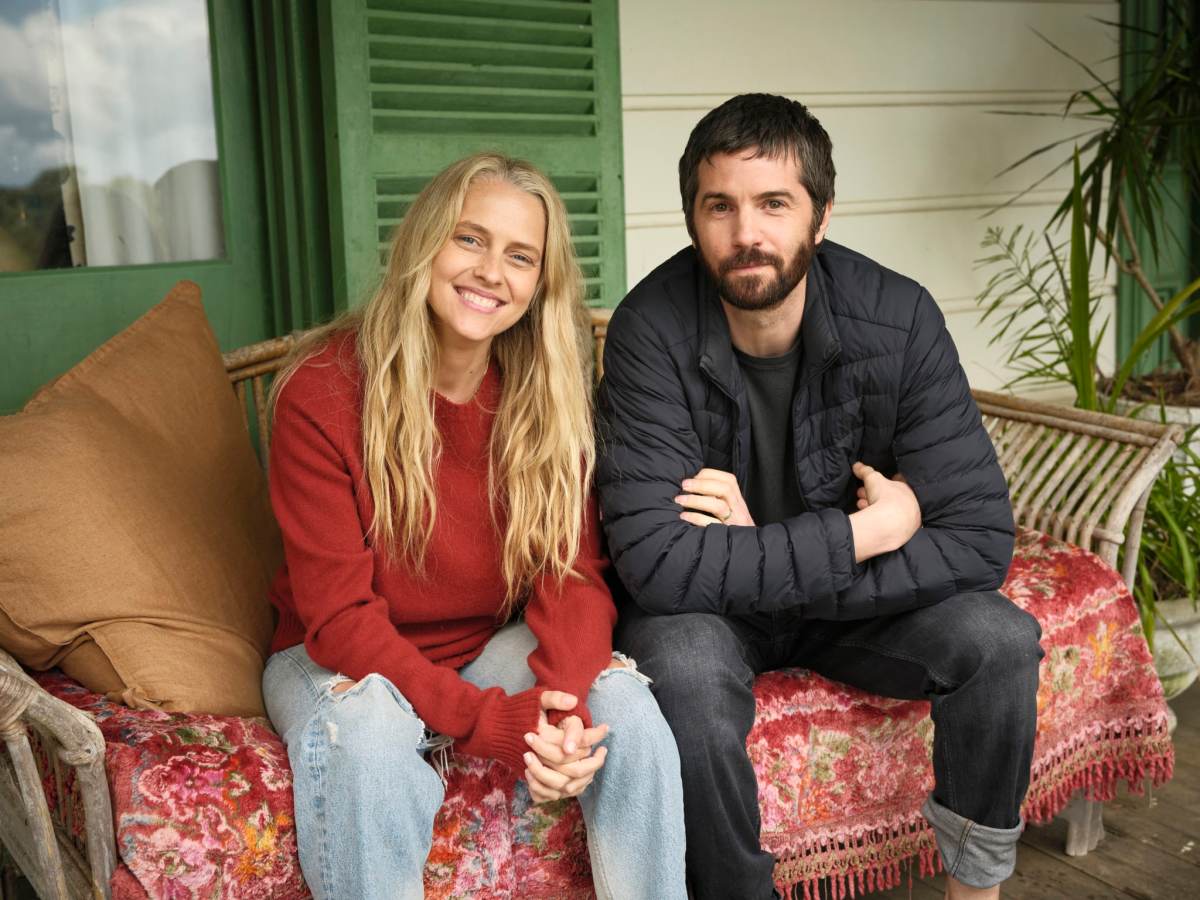 Teresa Palmer And Jim Sturgess In Mix Tape. Image: Binge.