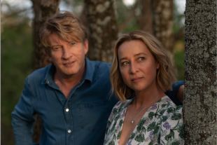 Fake Asher Keddie and David Wenham